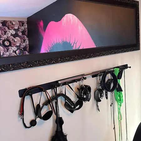 La Parisienne Coquine And Plaisir - Апартаменты