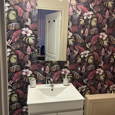 Апартаменты La Parisienne Coquine And Plaisir -